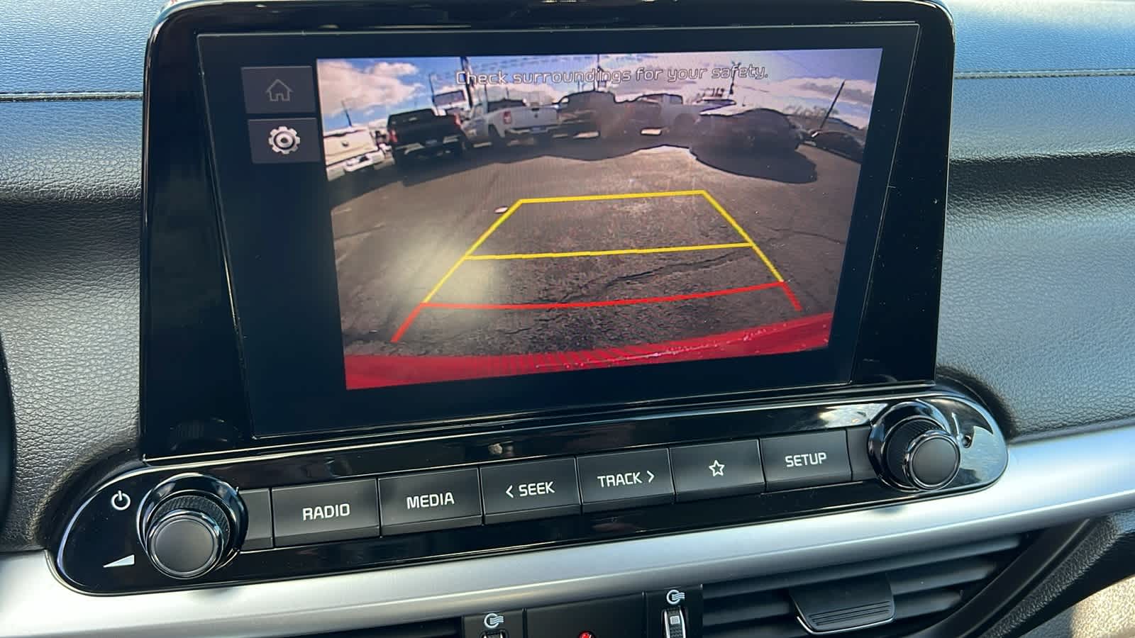 Thumbnail: 2023 Kia Forte - 16