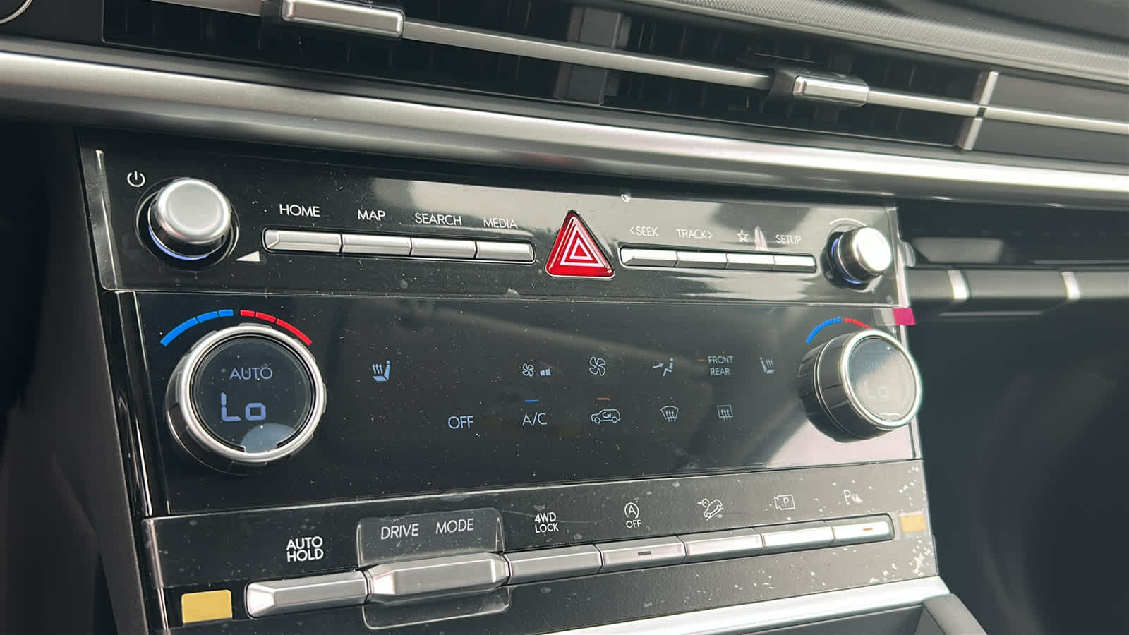 Thumbnail: 2026 Hyundai Santa Fe - 14