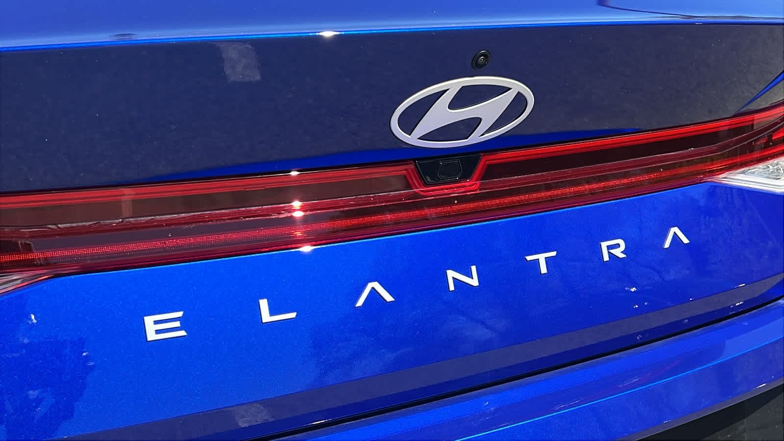 Thumbnail: 2025 Hyundai Elantra - 28