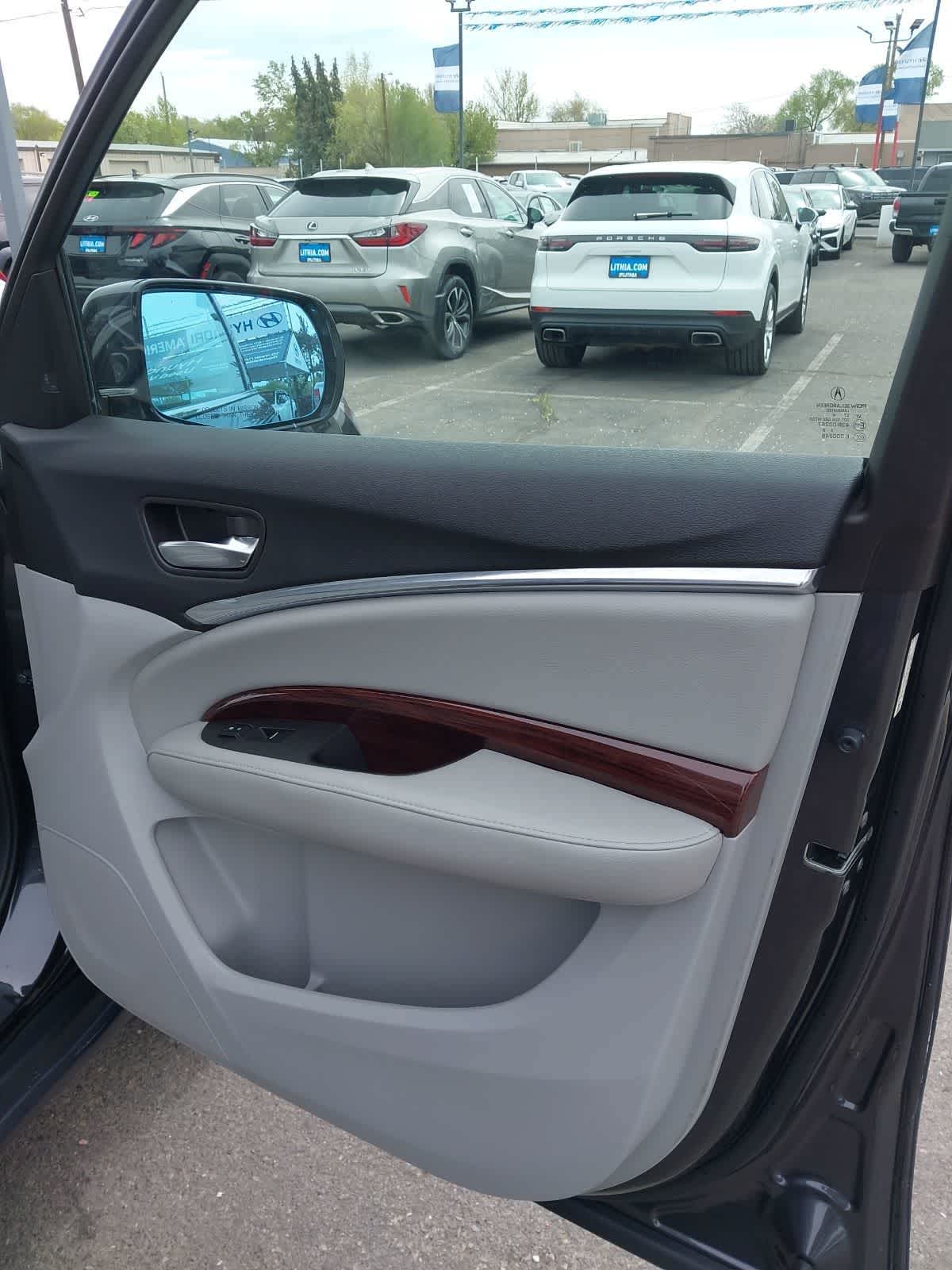 Thumbnail: 2015 Acura MDX - 18