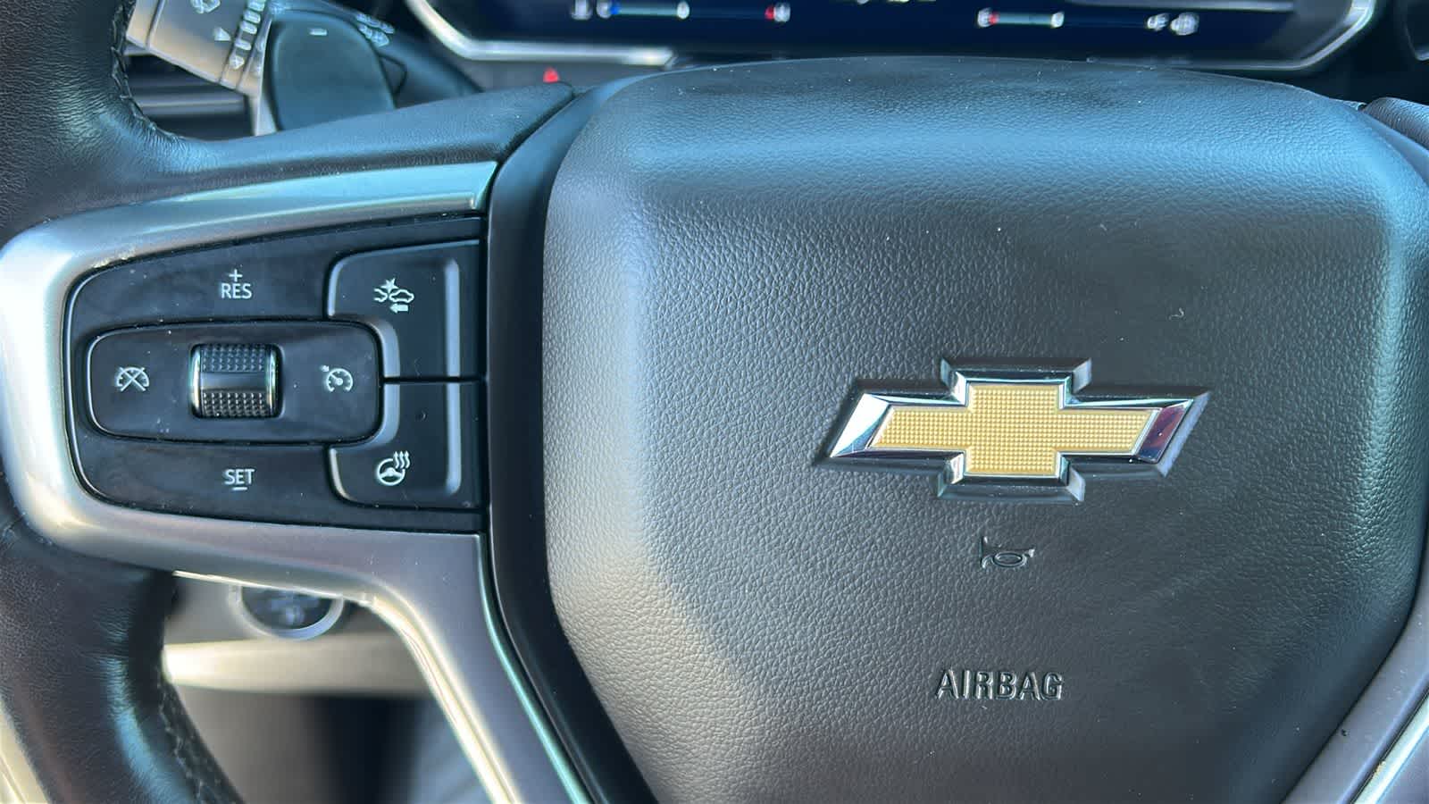 Thumbnail: 2022 Chevrolet Silverado 1500 - 18