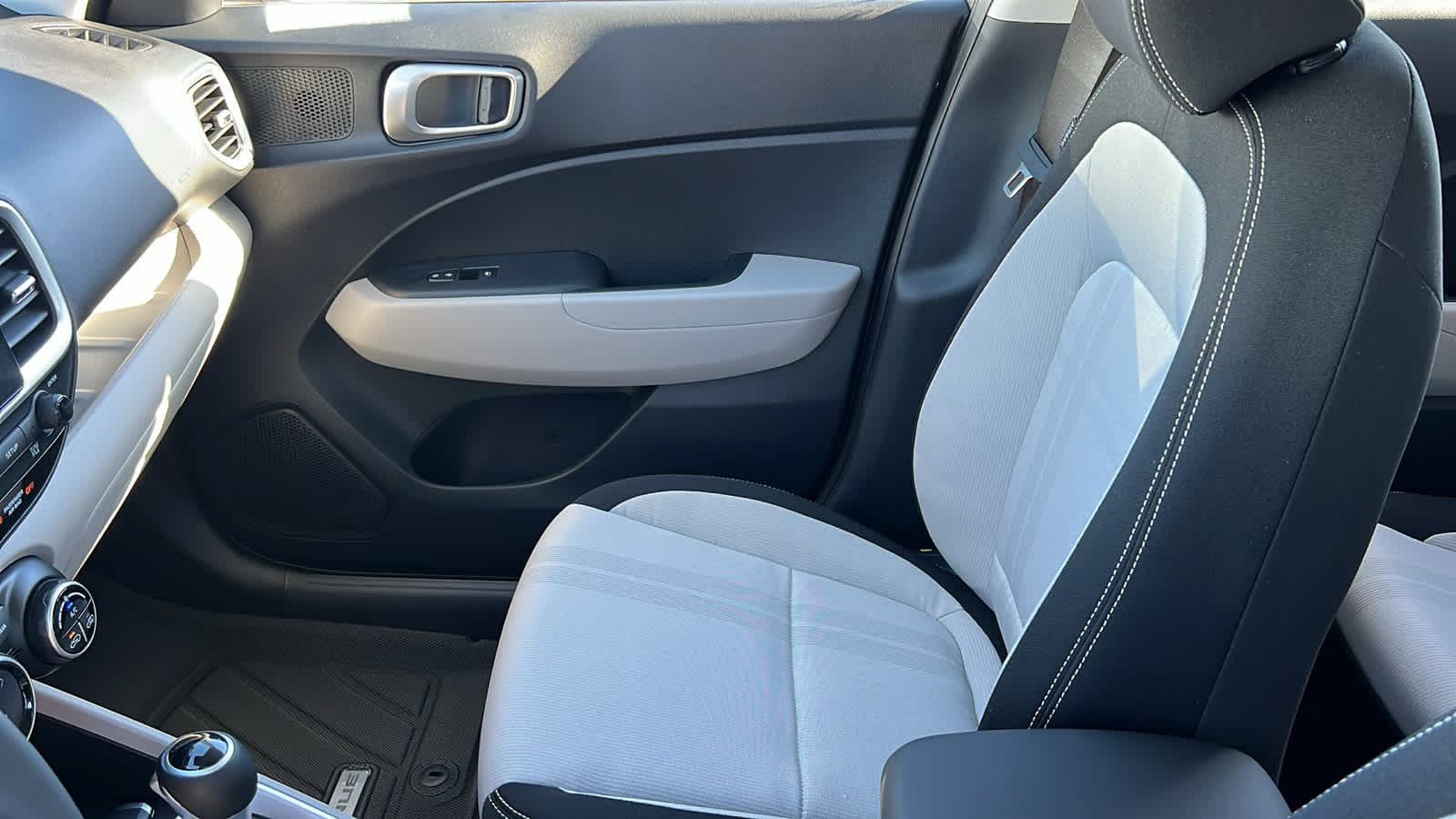 Thumbnail: 2026 Hyundai Venue - 12