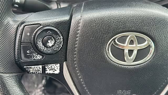 Thumbnail: 2015 Toyota Corolla - 19