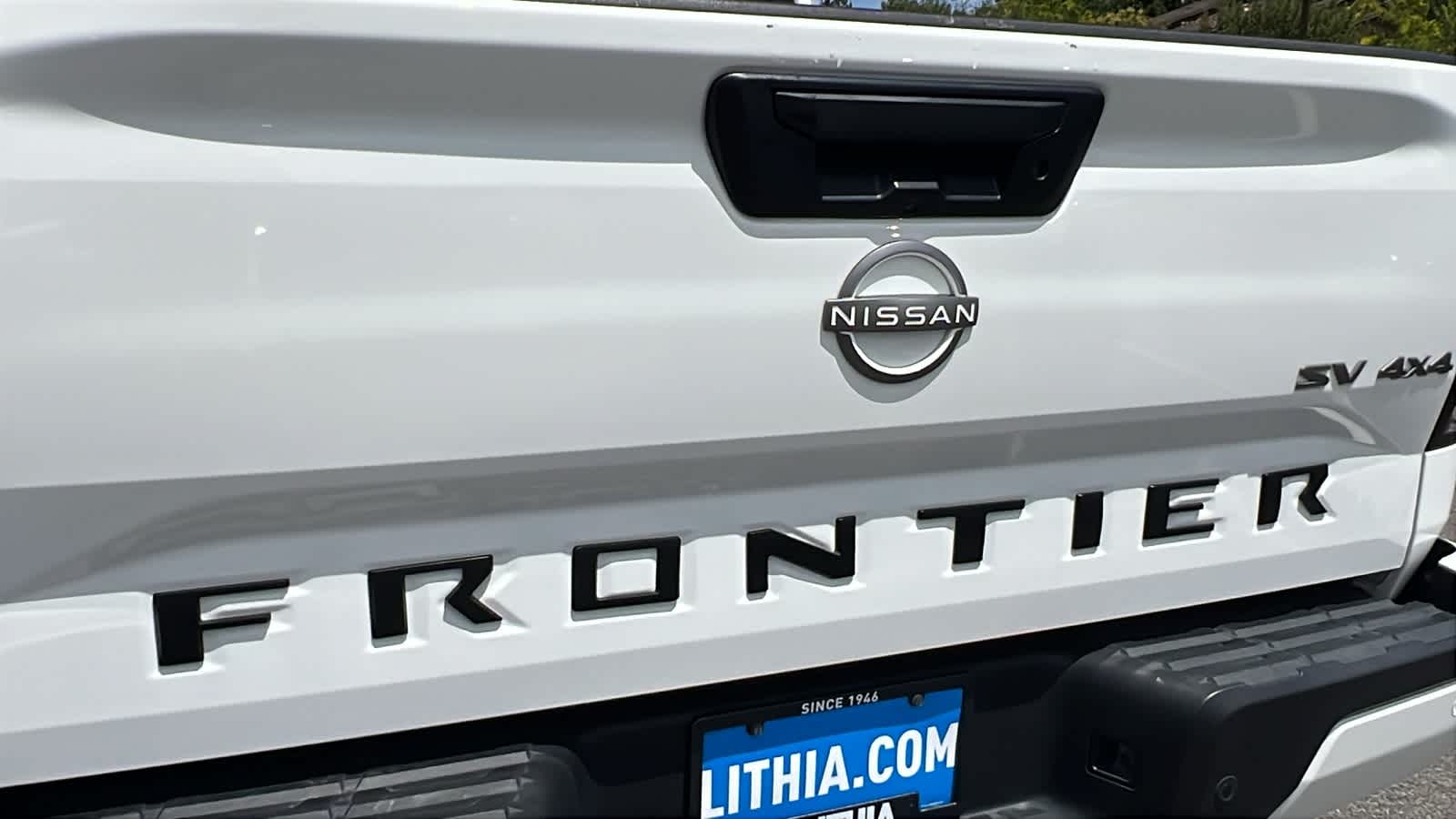 Thumbnail: 2024 Nissan Frontier - 27