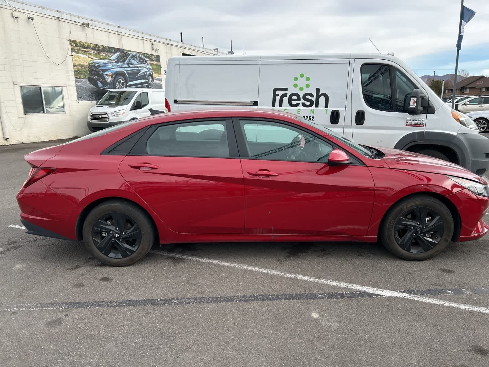 Thumbnail: 2023 Hyundai Elantra - 4