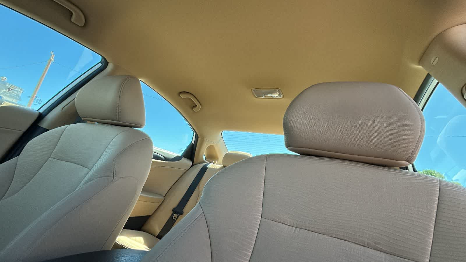 Thumbnail: 2012 Hyundai Sonata - 11