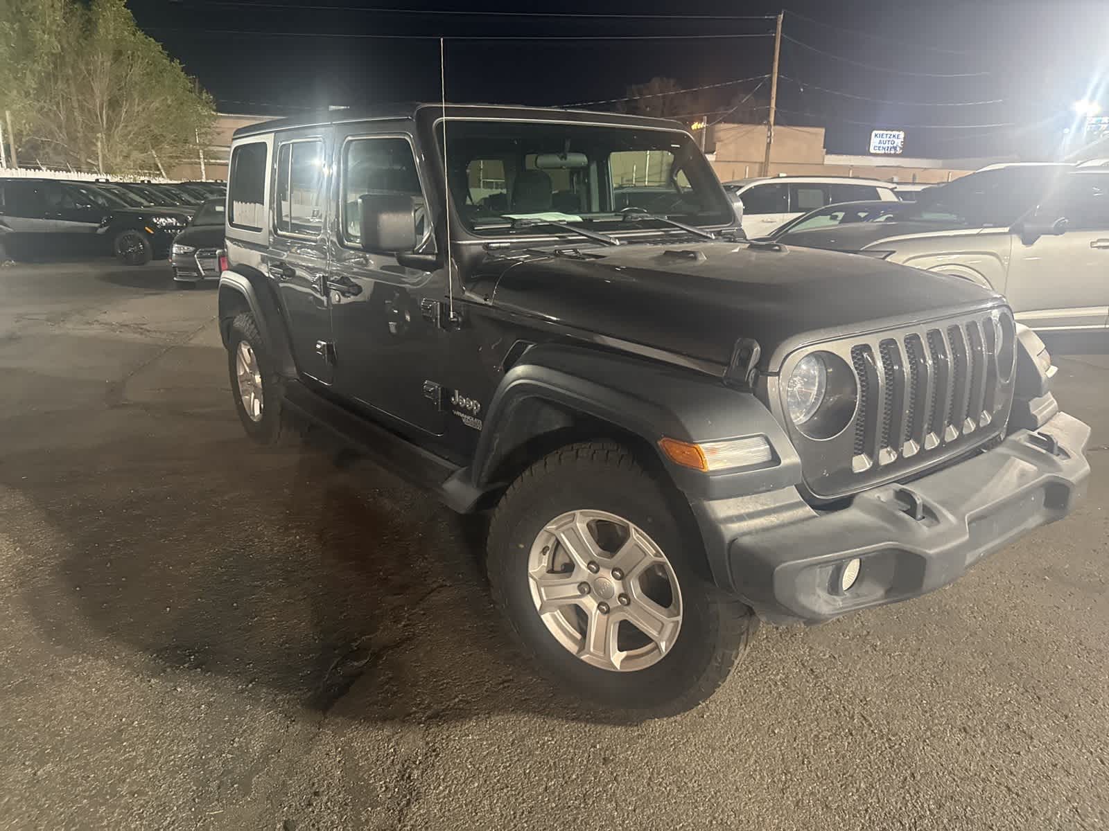 Thumbnail: 2019 Jeep Wrangler - 7
