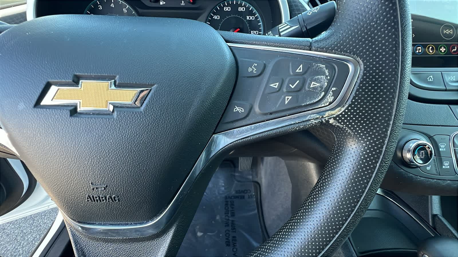 Thumbnail: 2023 Chevrolet Malibu - 20