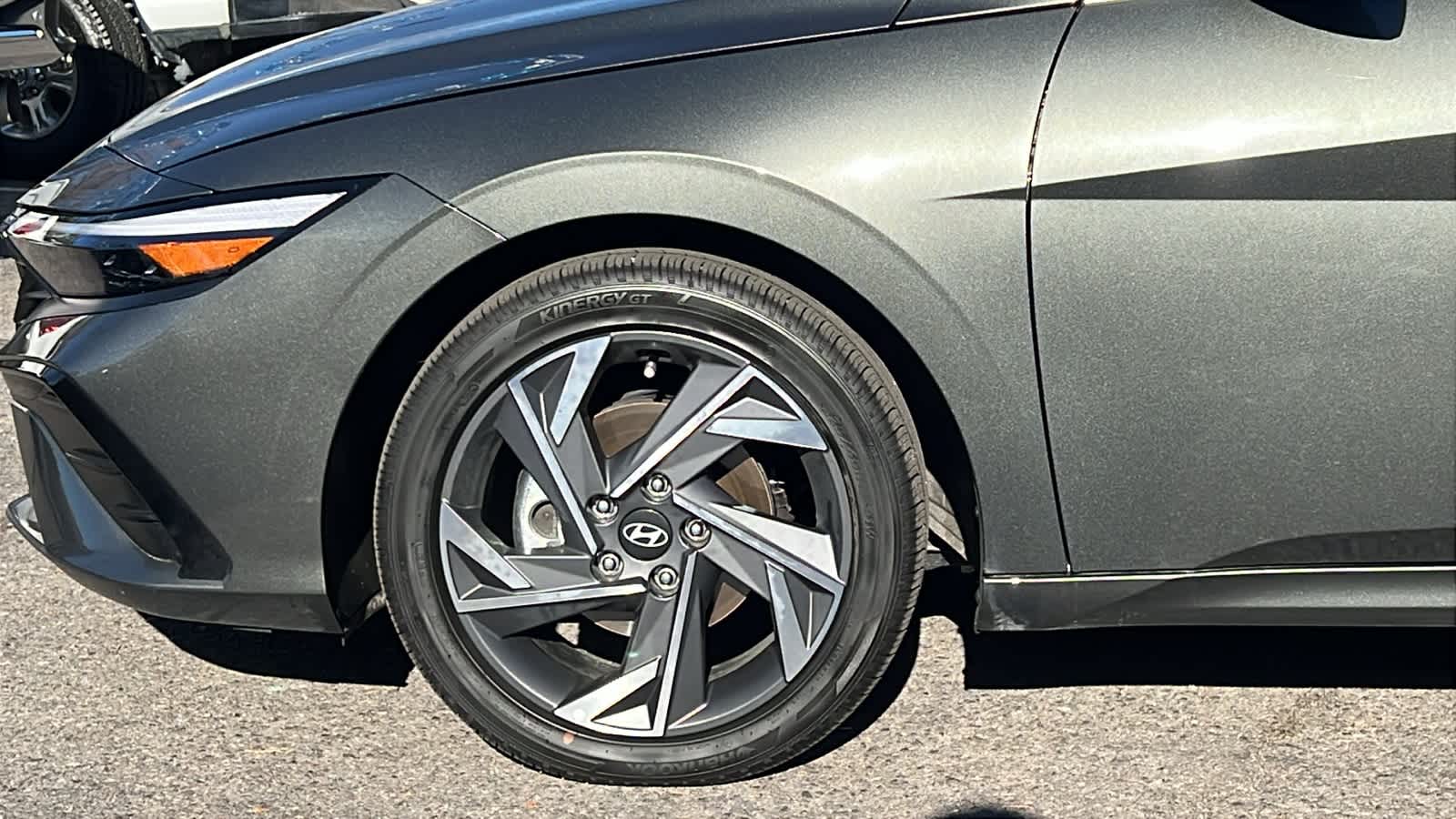 Thumbnail: 2025 Hyundai Elantra - 9