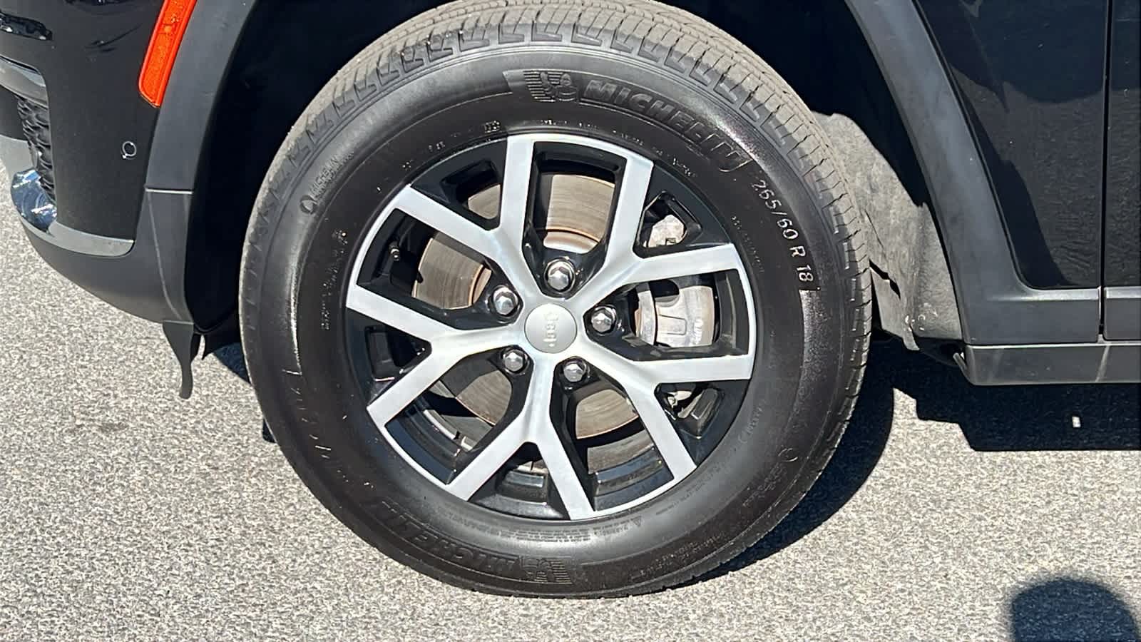 Thumbnail: 2024 Jeep Grand Cherokee L - 9