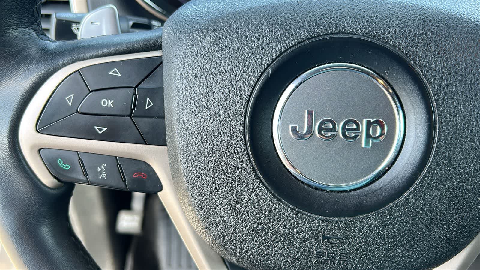 Thumbnail: 2015 Jeep Grand Cherokee - 18