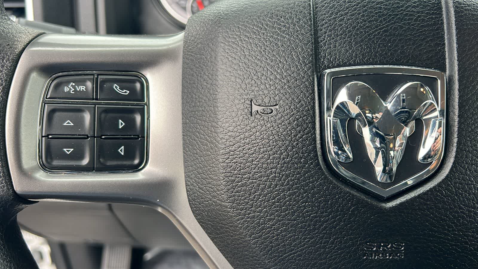 Thumbnail: 2022 RAM 1500 Classic - 17