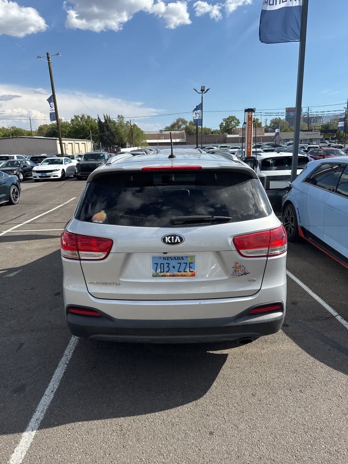Thumbnail: 2017 Kia Sorento - 5