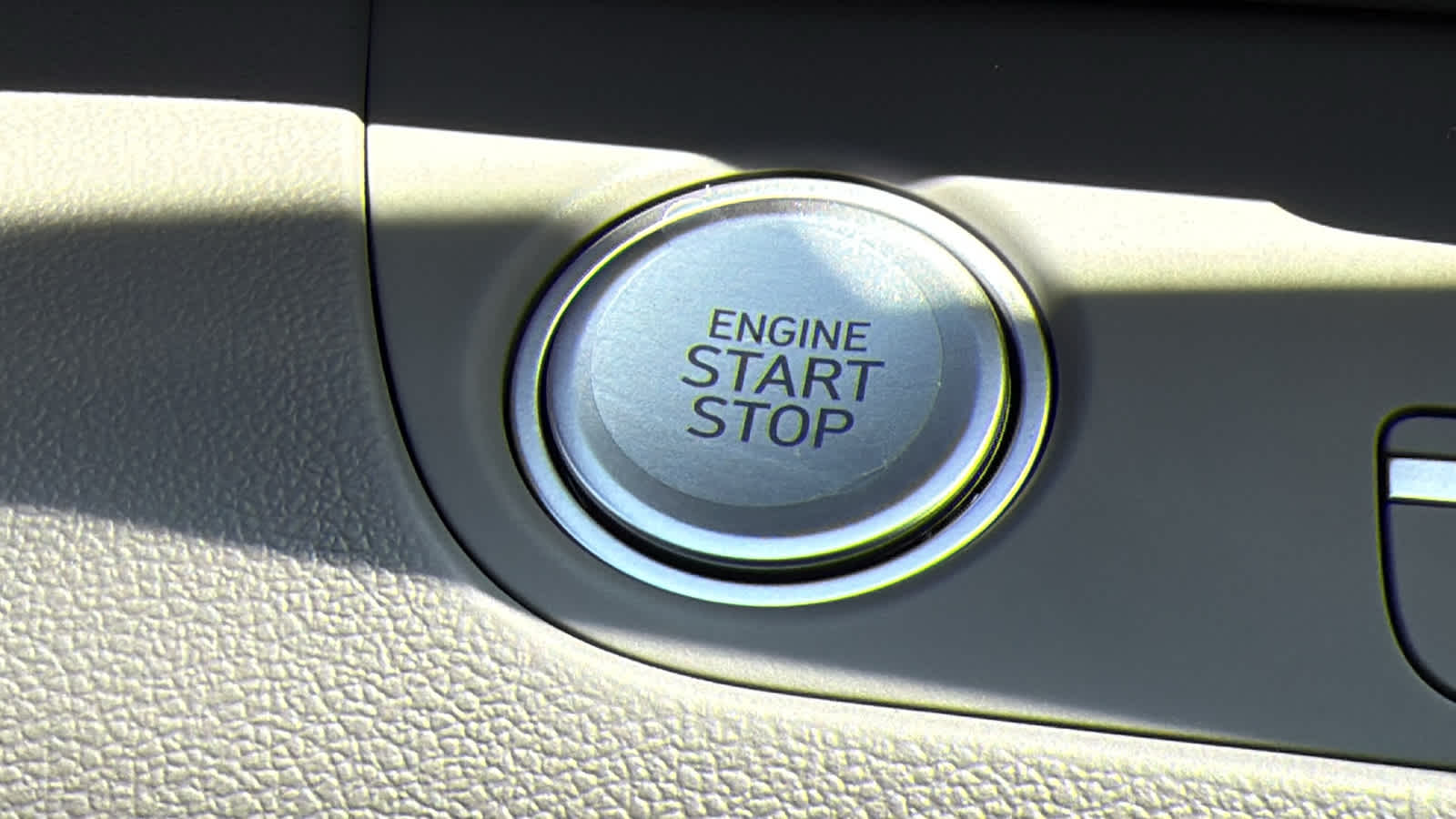 Thumbnail: 2025 Hyundai Elantra - 17