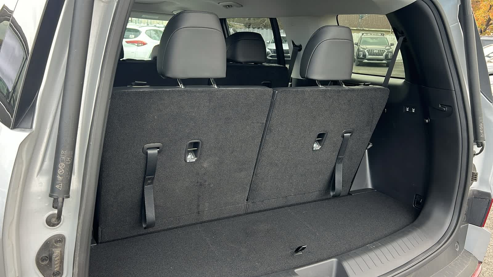 Thumbnail: 2025 Hyundai Santa Fe - 27