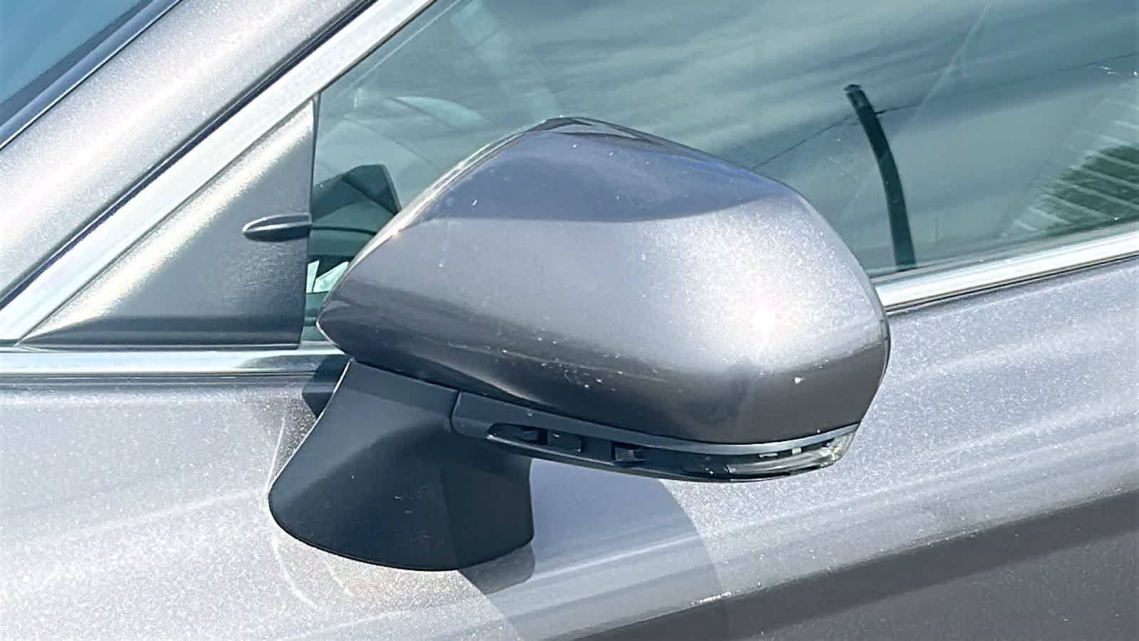 Thumbnail: 2023 Toyota Camry - 5