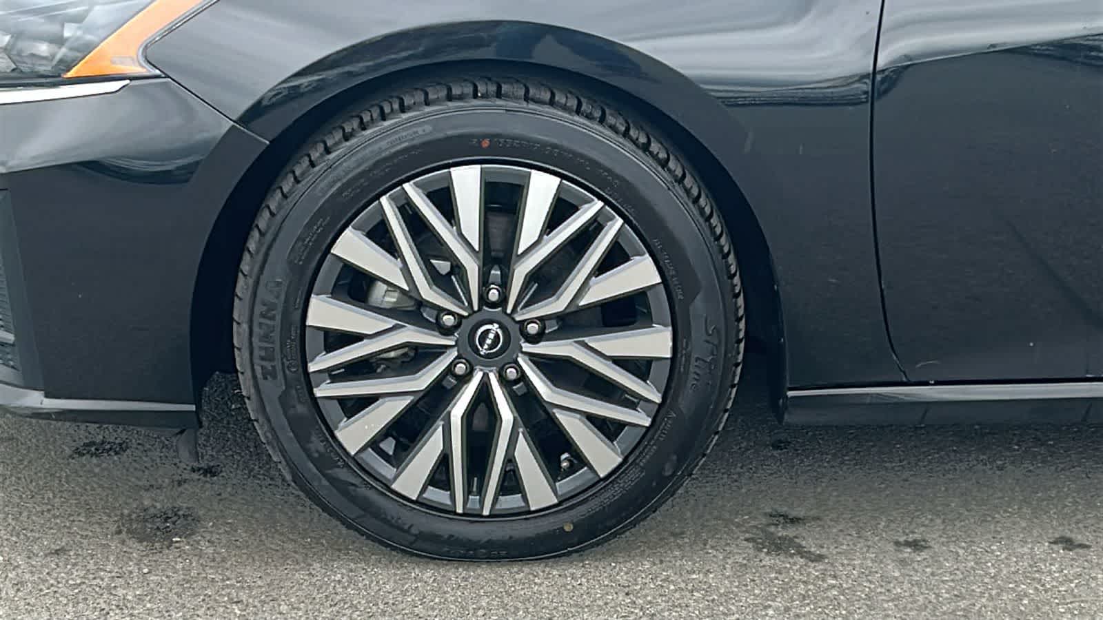 Thumbnail: 2024 Nissan Altima - 9