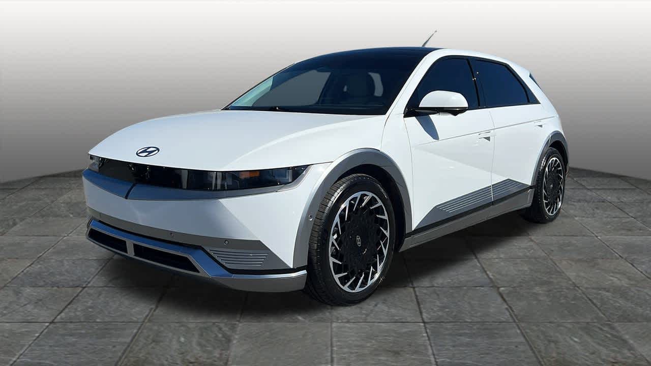 Thumbnail: 2022 Hyundai Ioniq 5 - 1