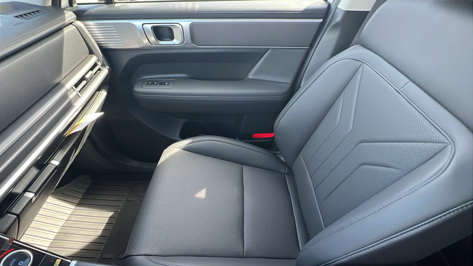 Thumbnail: 2026 Hyundai Santa Fe - 12