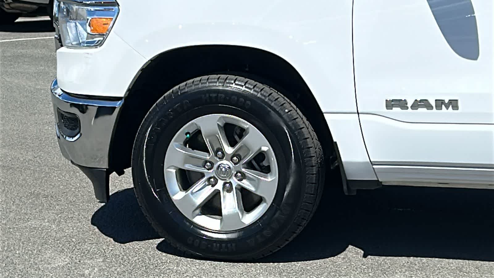 Thumbnail: 2024 RAM 1500 - 9