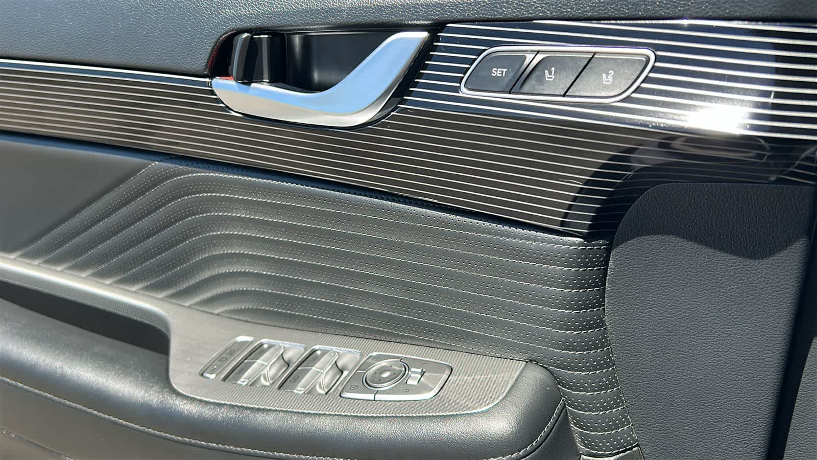 Thumbnail: 2023 Hyundai Palisade - 22