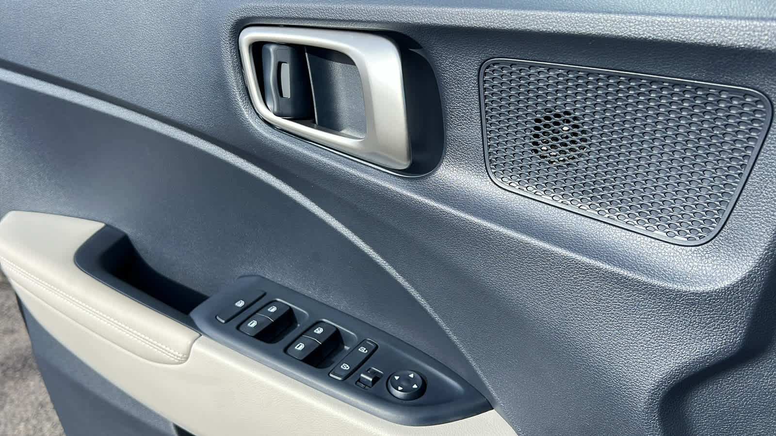 Thumbnail: 2026 Hyundai Venue - 22