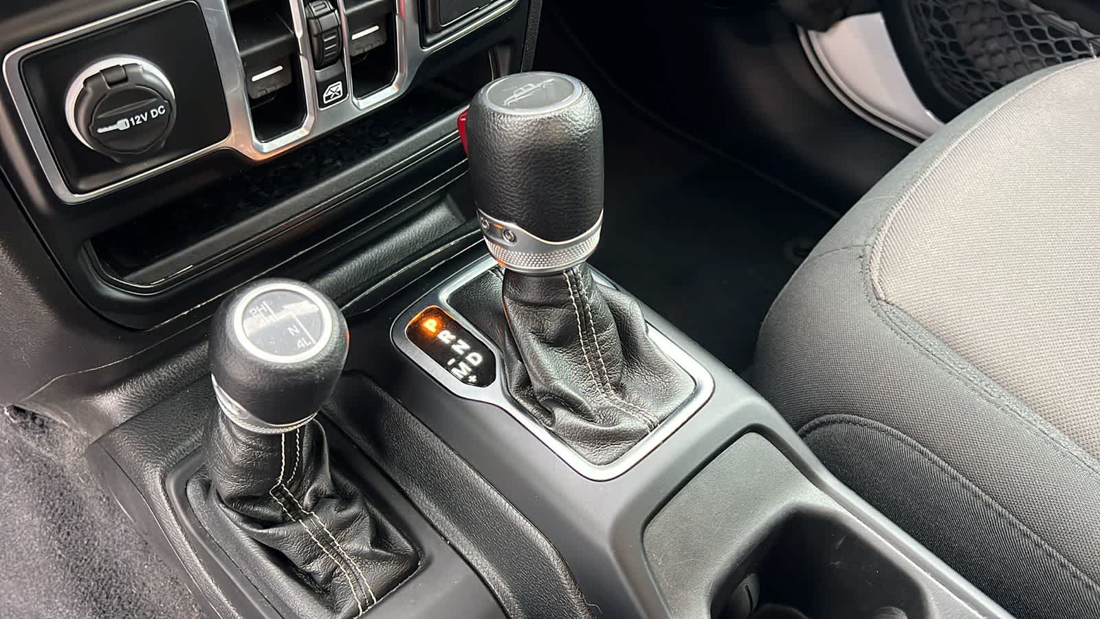 Thumbnail: 2023 Jeep Gladiator - 13