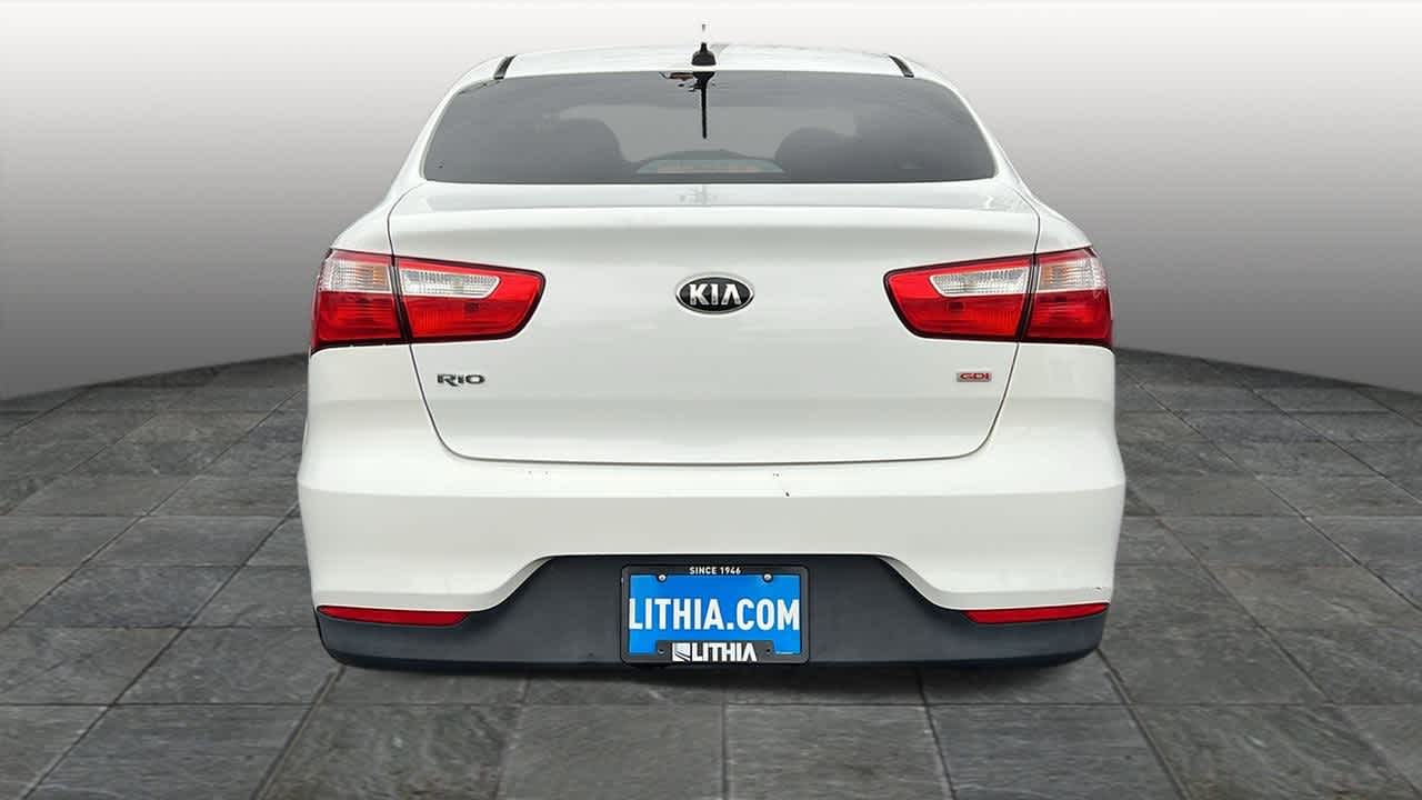 Thumbnail: 2016 Kia Rio - 6