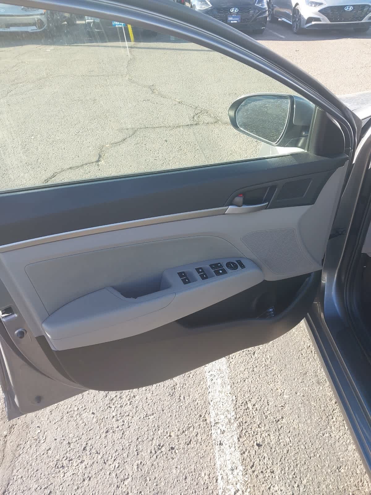 Thumbnail: 2018 Hyundai Elantra - 5