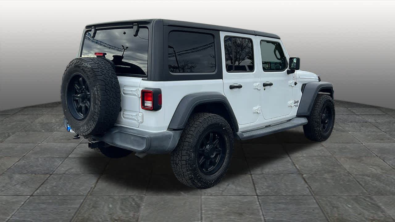 Thumbnail: 2019 Jeep Wrangler - 5