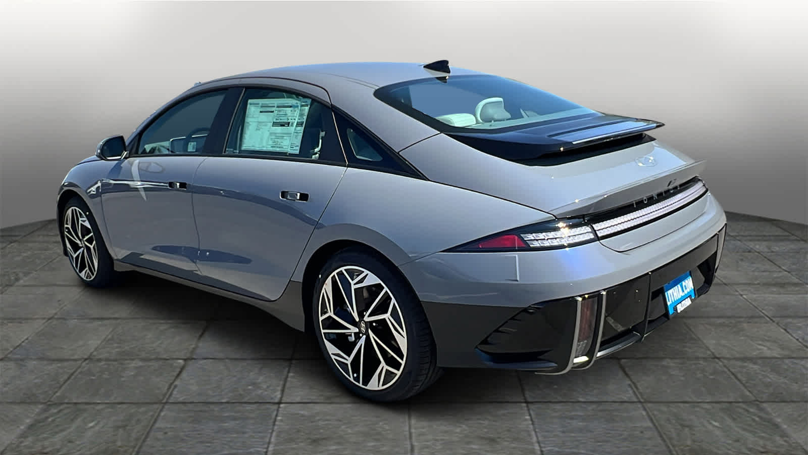 大人気新品をすべて New 2025 Hyundai IONIQ 6 Sedan SEL Transmission Blue For その他