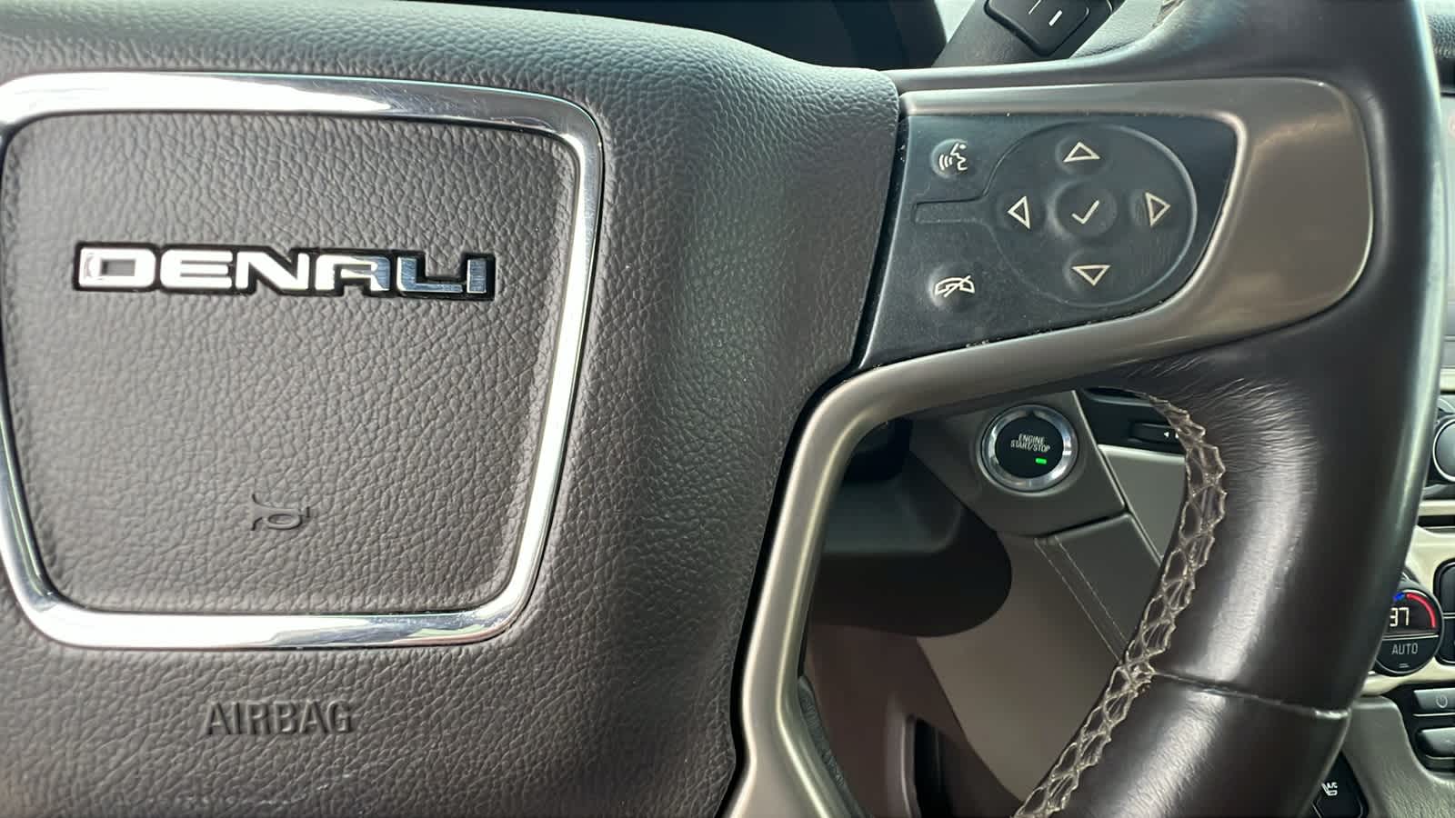 Thumbnail: 2015 GMC Yukon - 19