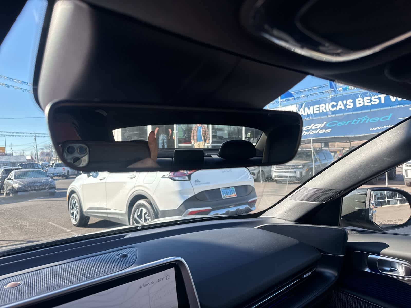 Thumbnail: 2023 Hyundai Ioniq 6 - 26