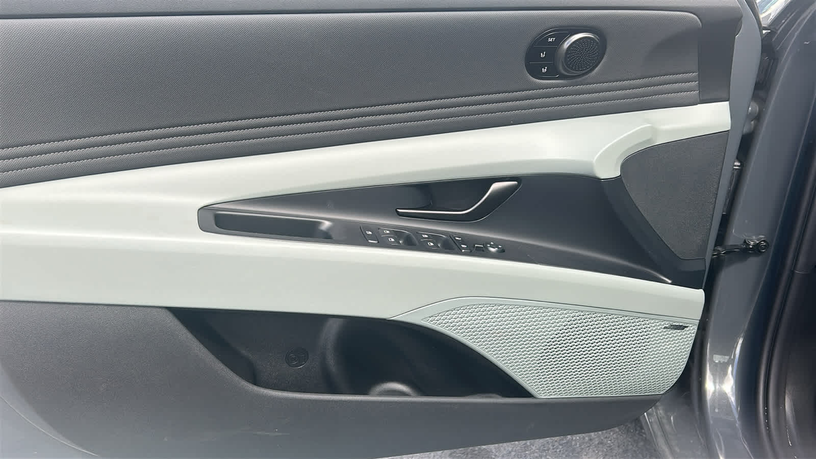 Thumbnail: 2026 Hyundai Elantra - 23