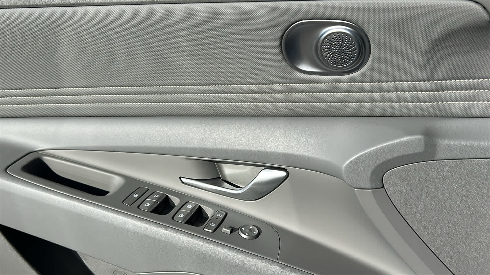 Thumbnail: 2026 Hyundai Elantra - 22