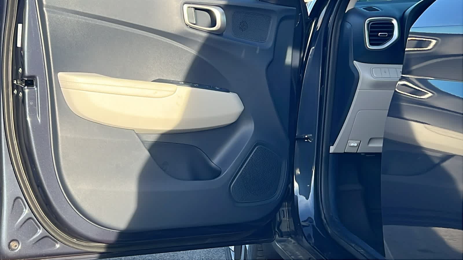 Thumbnail: 2026 Hyundai Venue - 23