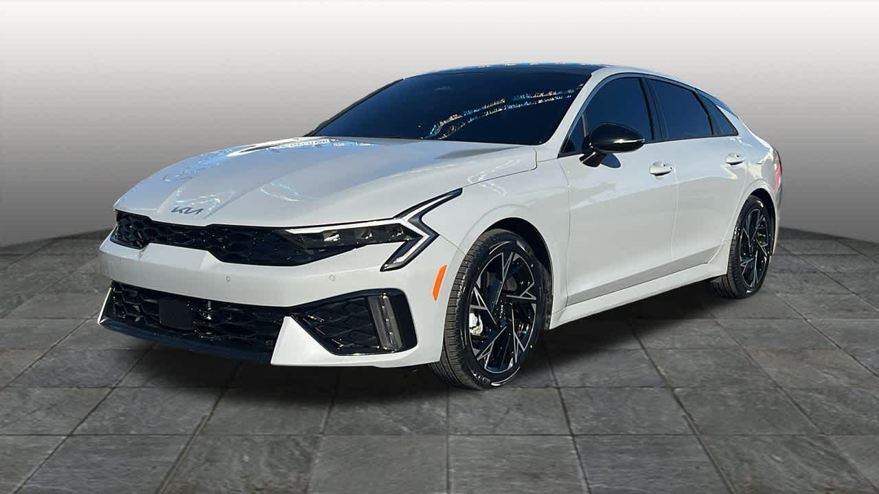 Thumbnail: 2025 Kia K5 - 1