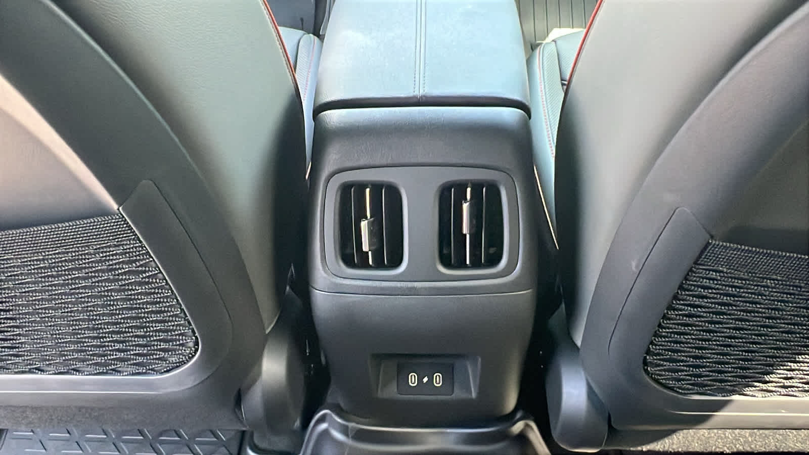 Thumbnail: 2025 Hyundai Santa Cruz - 25