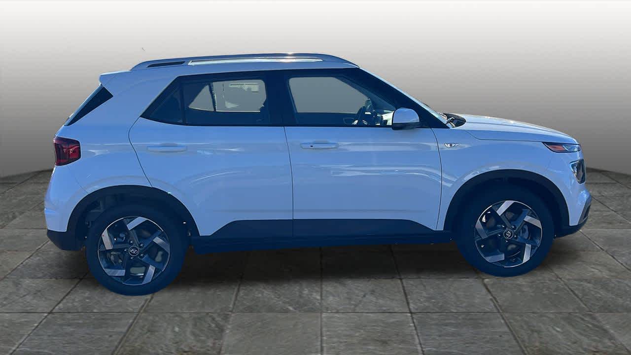 Thumbnail: 2026 Hyundai Venue - 4