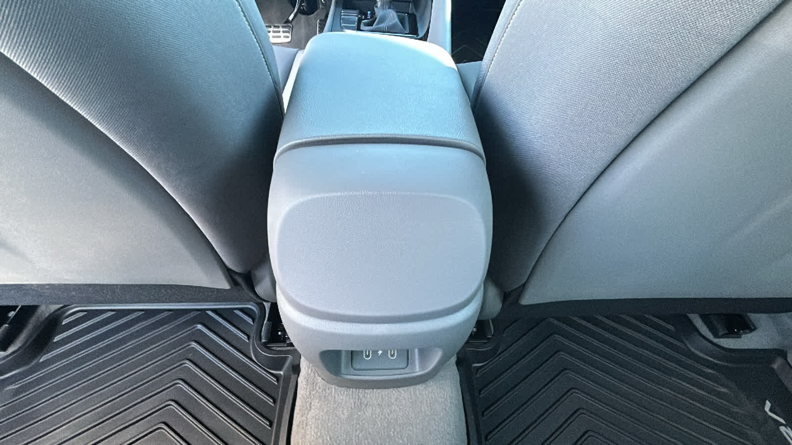 Thumbnail: 2026 Hyundai Elantra - 25