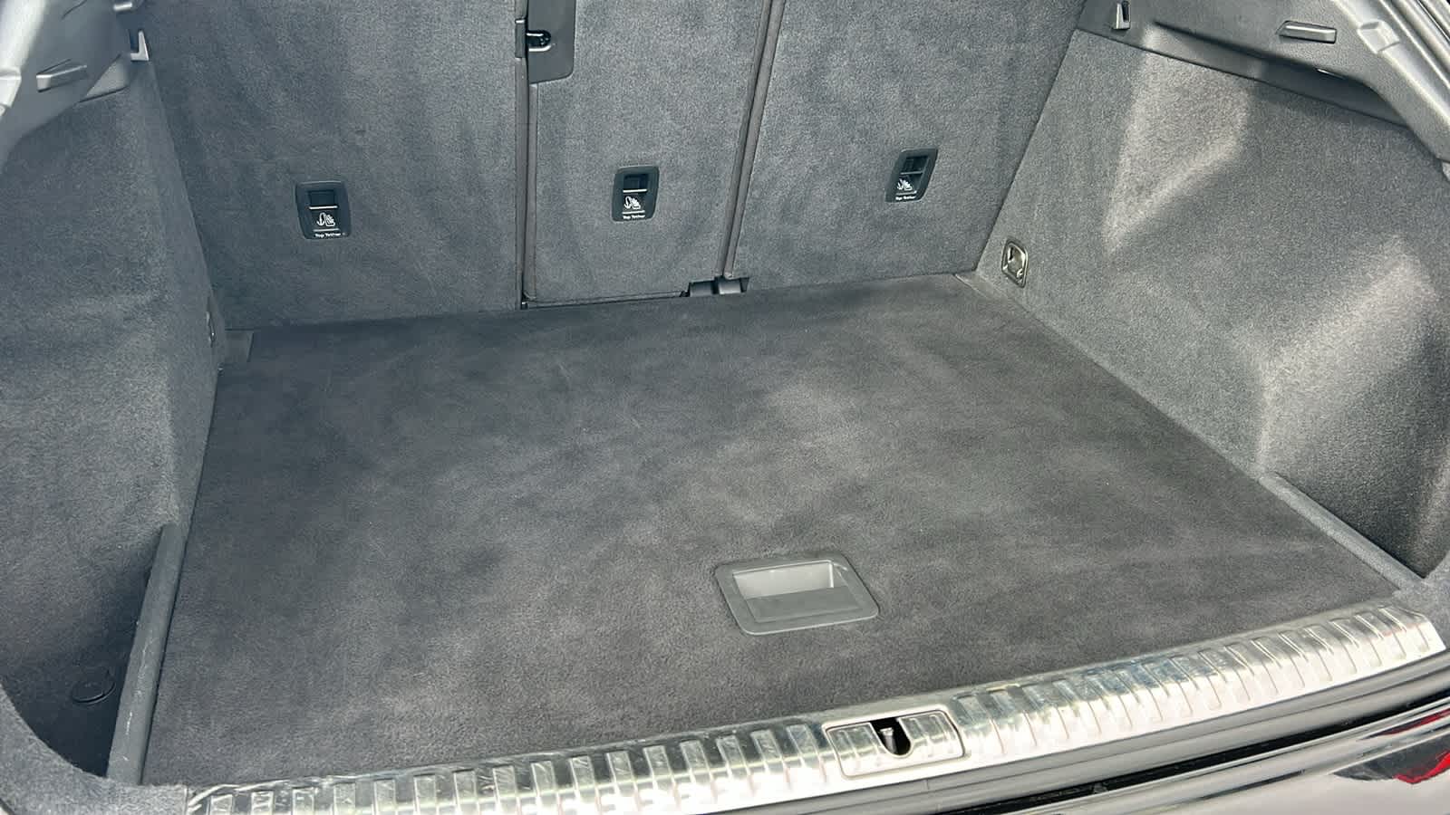 Thumbnail: 2022 Audi Q3 - 27