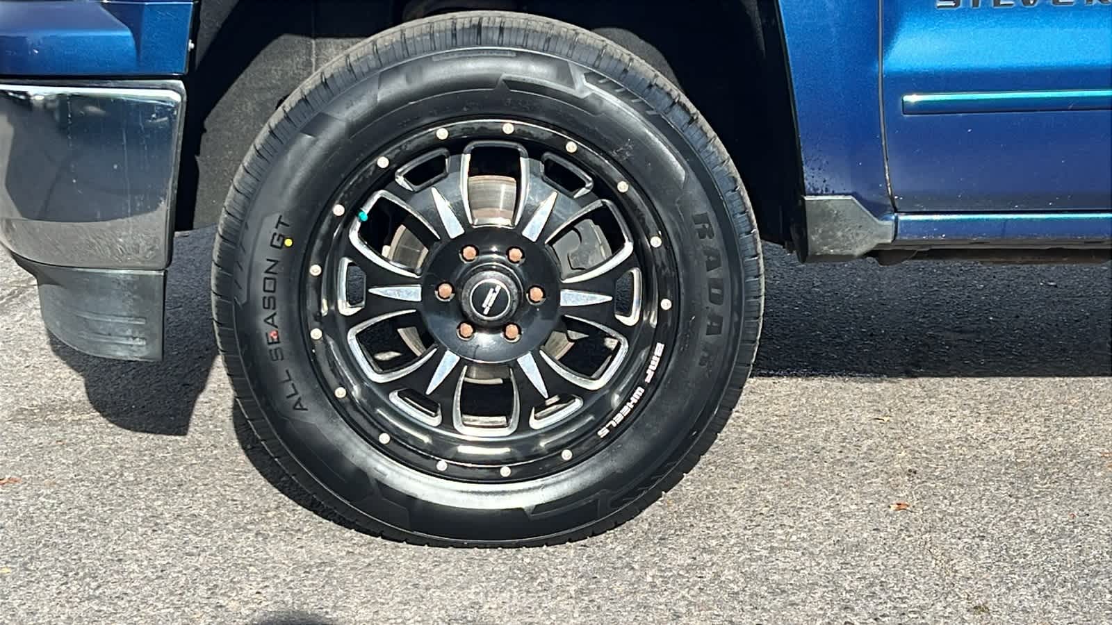 Thumbnail: 2015 Chevrolet Silverado 1500 - 9