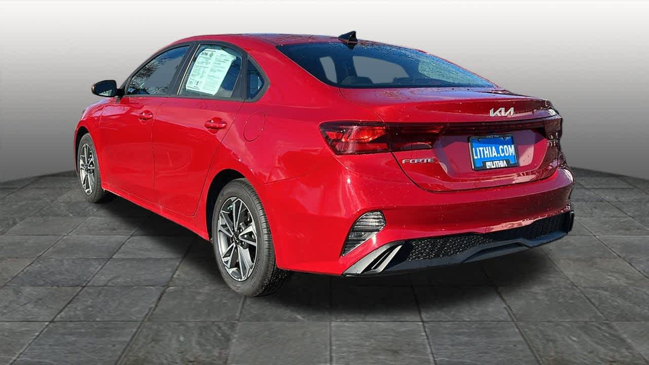 Thumbnail: 2023 Kia Forte - 7