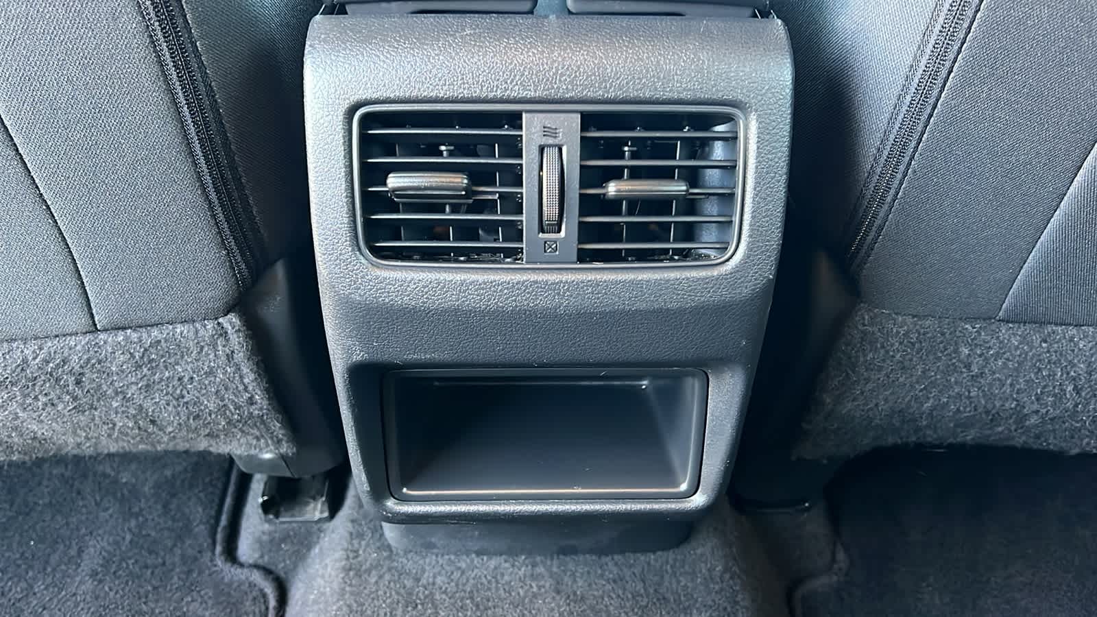 Thumbnail: 2024 Nissan Rogue - 25