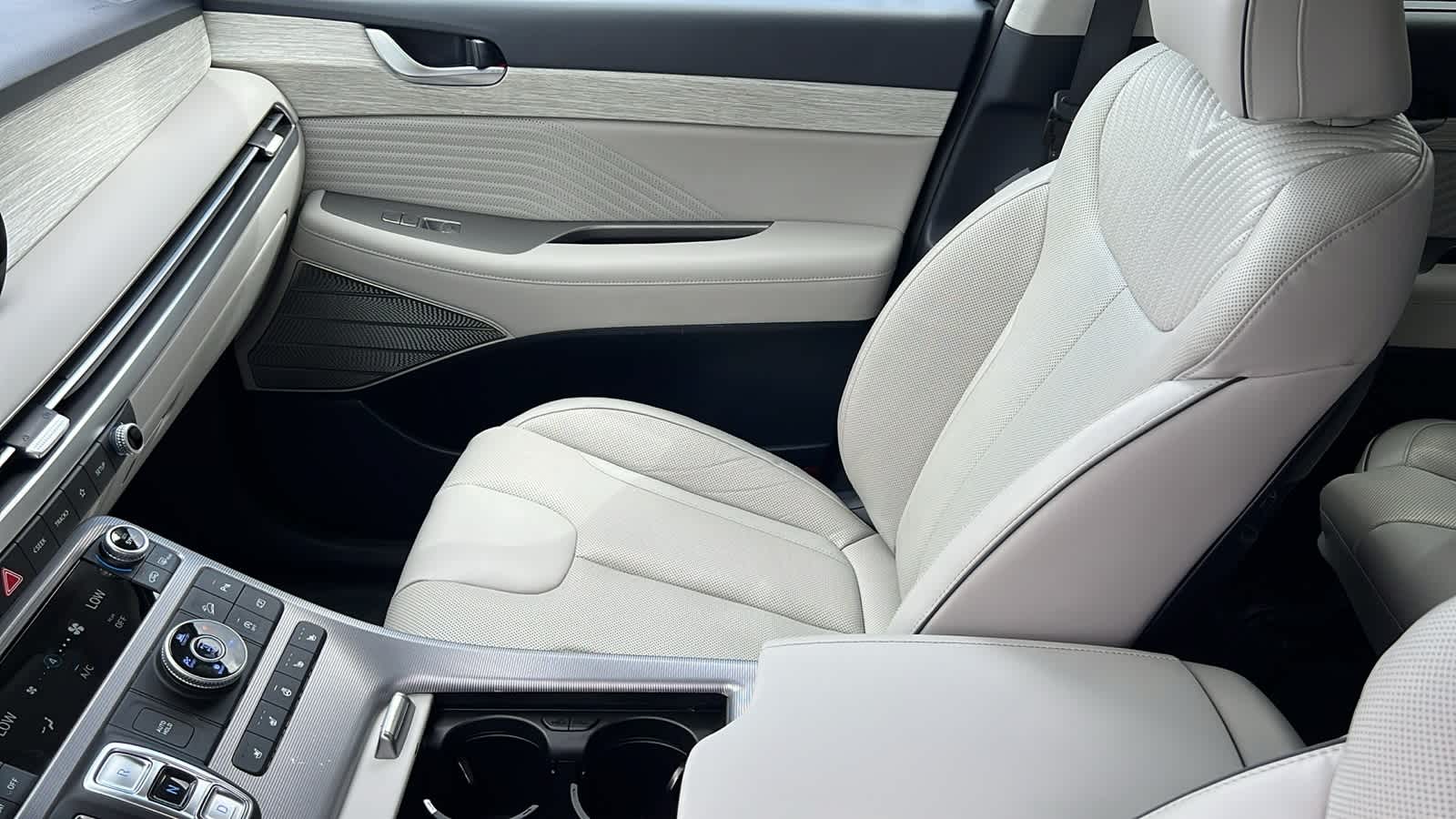 Thumbnail: 2024 Hyundai Palisade - 12