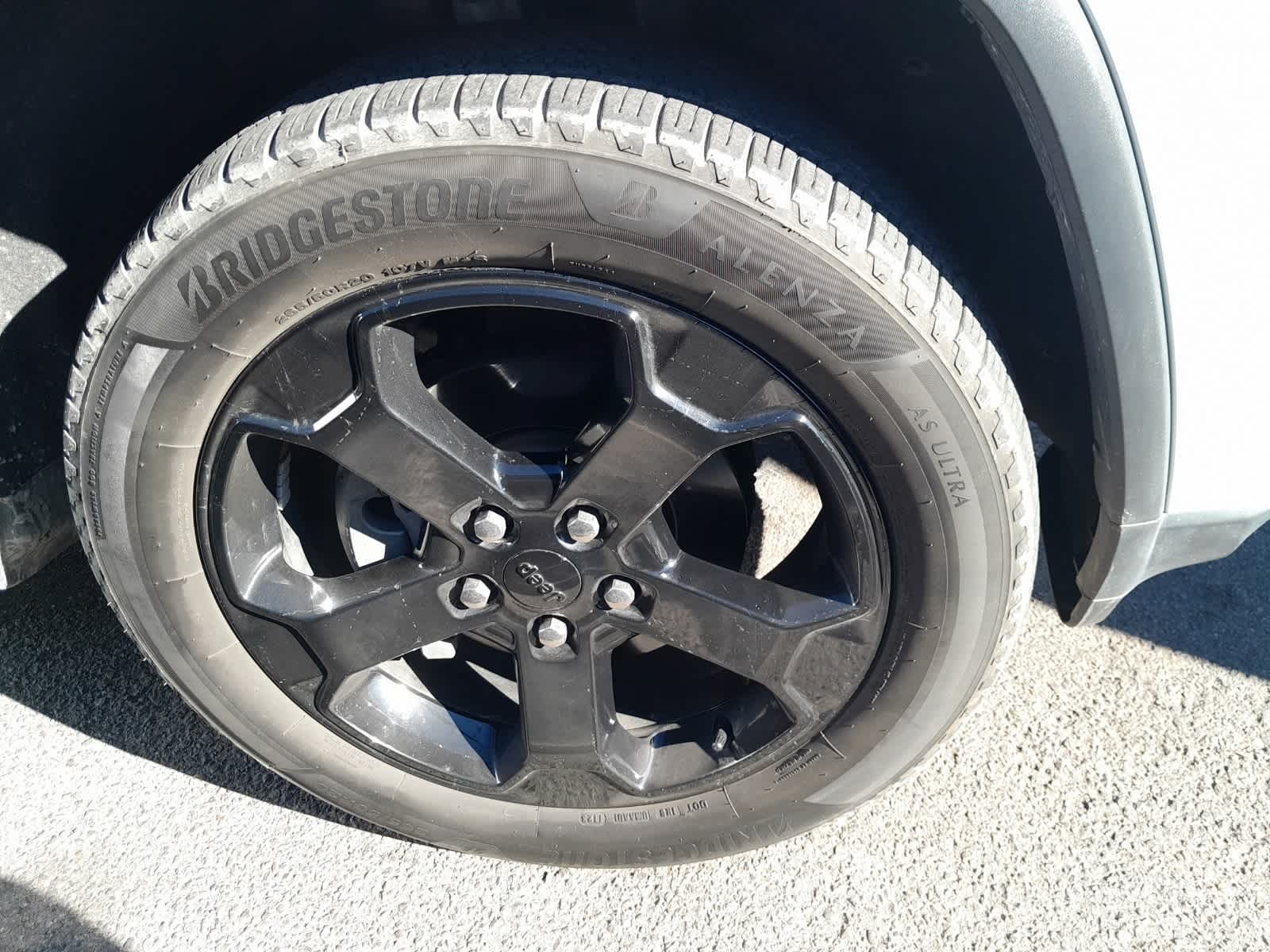 Thumbnail: 2018 Jeep Grand Cherokee - 4