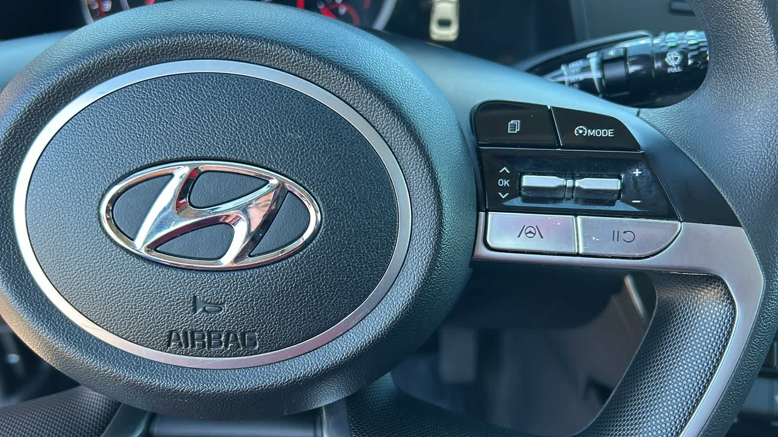 Thumbnail: 2023 Hyundai Elantra - 20