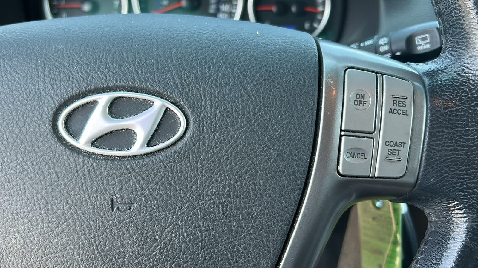 Thumbnail: 2010 Hyundai Veracruz - 19