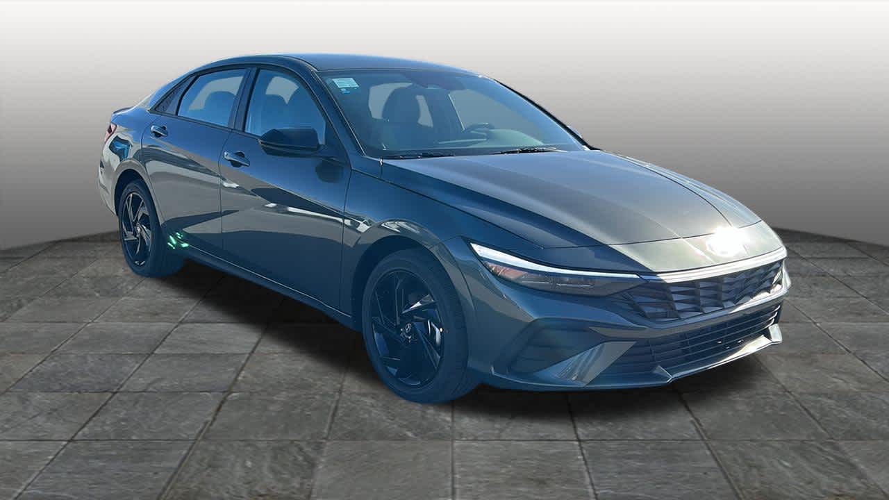Thumbnail: 2026 Hyundai Elantra - 3