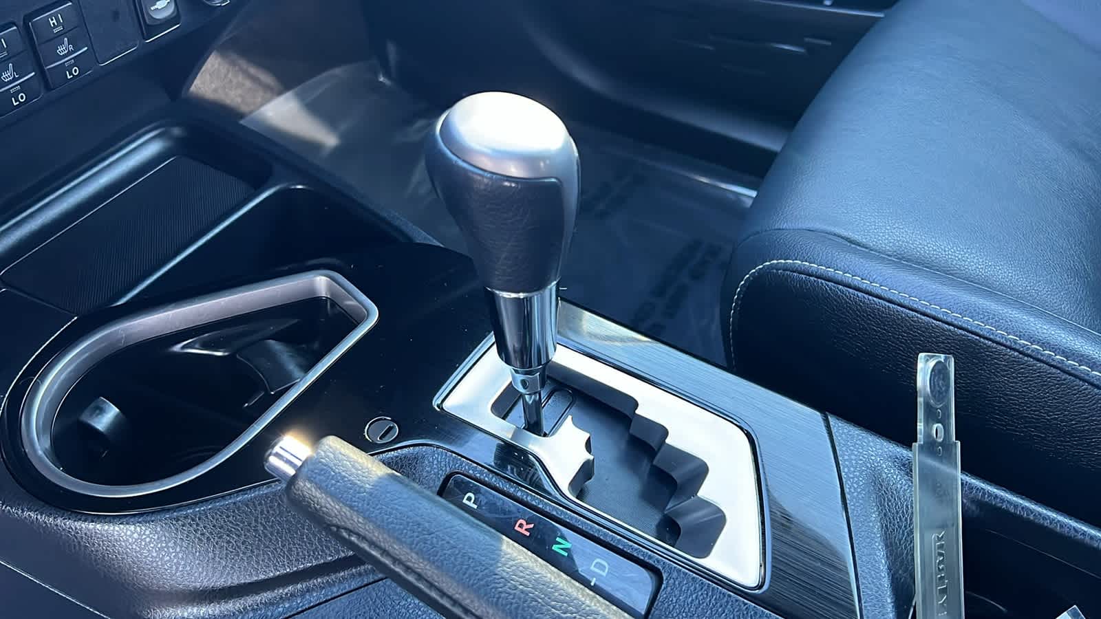 Thumbnail: 2018 Toyota RAV4 - 13